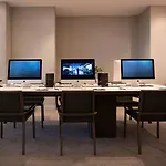 Radisson Blu Cdg Airport Terminal Hotel, Paris