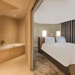 Hotel Radisson Blu Cdg Airport Terminal Hotel, Paris
