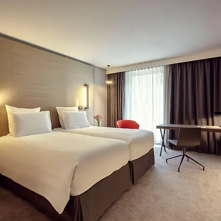 Hotel Radisson Blu Cdg Airport Terminal Hotel, Paris 4*