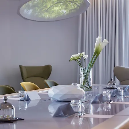 Radisson Blu Cdg Airport Terminal Hotel, Paris Hotel 4*