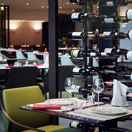 Radisson Blu Cdg Airport Terminal Hotel, Paris Hotel