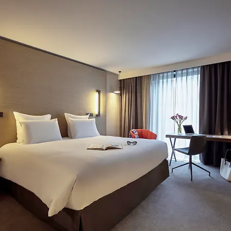 Radisson Blu Cdg Airport Terminal Hotel, Paris