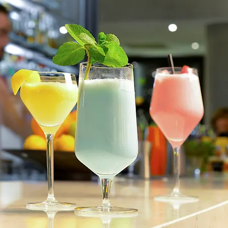 Radisson Blu Cdg Airport Terminal Hotel, Paris Hotel