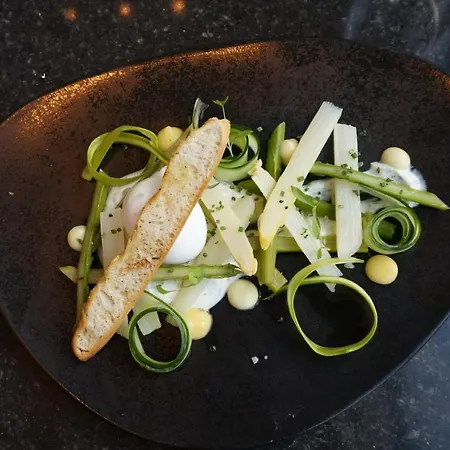 Radisson Blu Cdg Airport Terminal Hotel, Paris Le Mesnil-Amelot