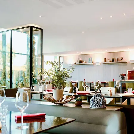 Radisson Blu Cdg Airport Terminal Hotel, Paris Hotel 4*