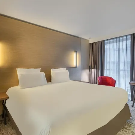 Radisson Blu Cdg Airport Terminal Hotel, Paris 4* Le Mesnil-Amelot