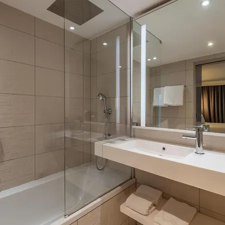 فندق بولمان باريس مطار رواسي شارل ديغول لي ميسنيل أميلو