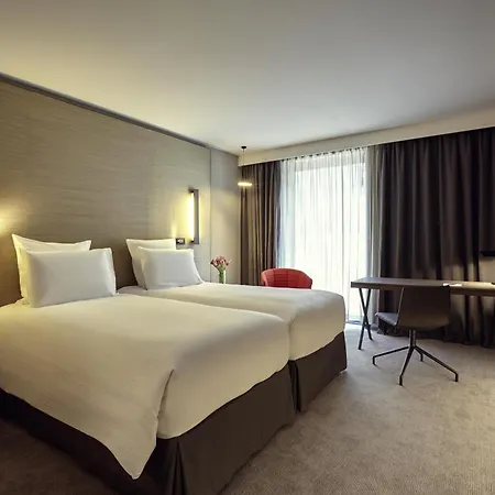 Radisson Blu Cdg Airport Terminal Hotel, Paris 4*