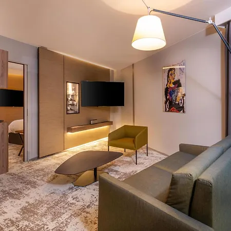 Radisson Blu Cdg Airport Terminal Hotel, Paris Le Mesnil-Amelot