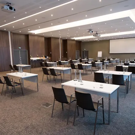 فندق بولمان باريس مطار رواسي شارل ديغول 4*