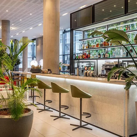 بولمان باريس مطار رواسي شارل ديغول 4*