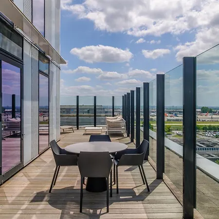 Radisson Blu Cdg Airport Terminal Hotel, Paris Hotel 4*