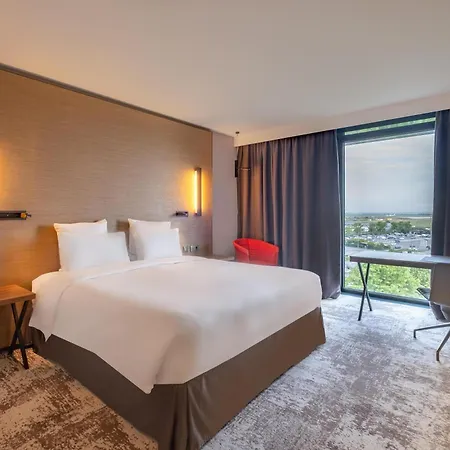 Radisson Blu Cdg Airport Terminal Hotel, Paris 4*