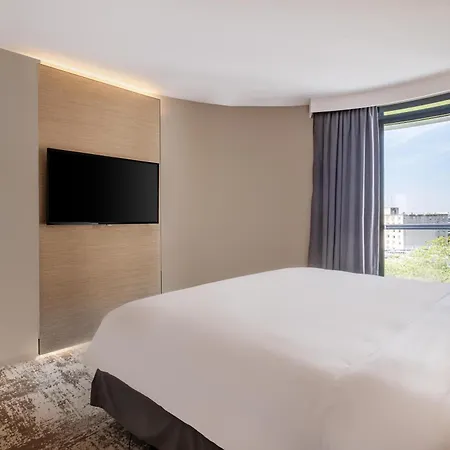 Radisson Blu Cdg Airport Terminal Hotel, Paris 4* Le Mesnil-Amelot