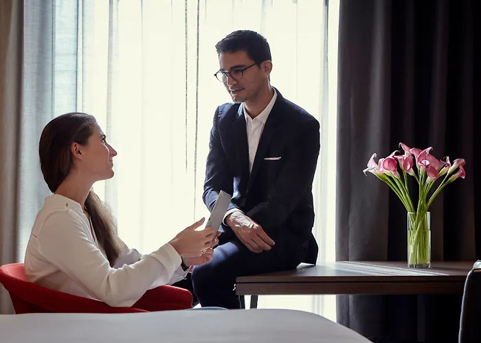 Hotel Radisson Blu Cdg Airport Terminal Hotel, Paris