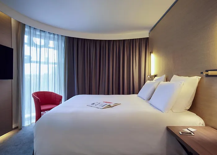 Hotel Radisson Blu Cdg Airport Terminal Hotel, Paris Le Mesnil-Amelot